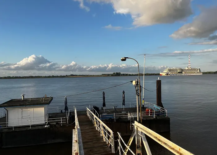 Muggelhuus Das Loft Mit Elbdeichblick Im Alten Land Und Mit Wallbox