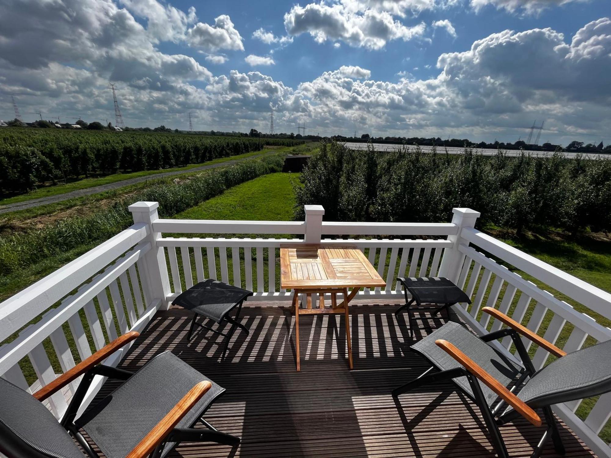 Muggelhuus Loft Mit Elbdeichblick Im Alten Land Und Mit Wallbox